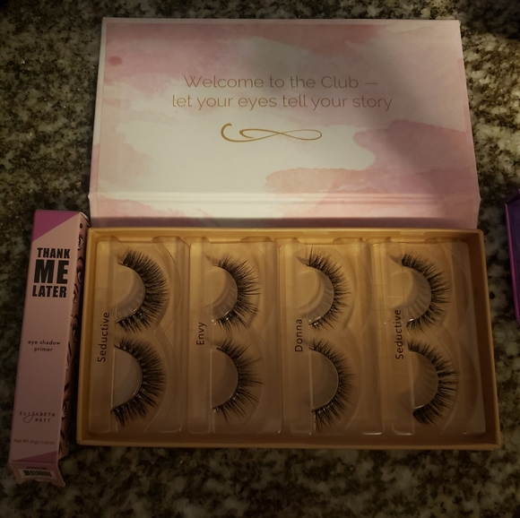 Makeup bundle 145$ - Picture 8 of 8